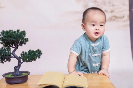 高密宝宝爱吐奶是什么原因